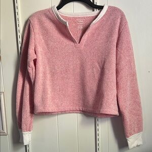 American Eagle Outfitters Pink Ribbed V-Neck Sweater with White Trim